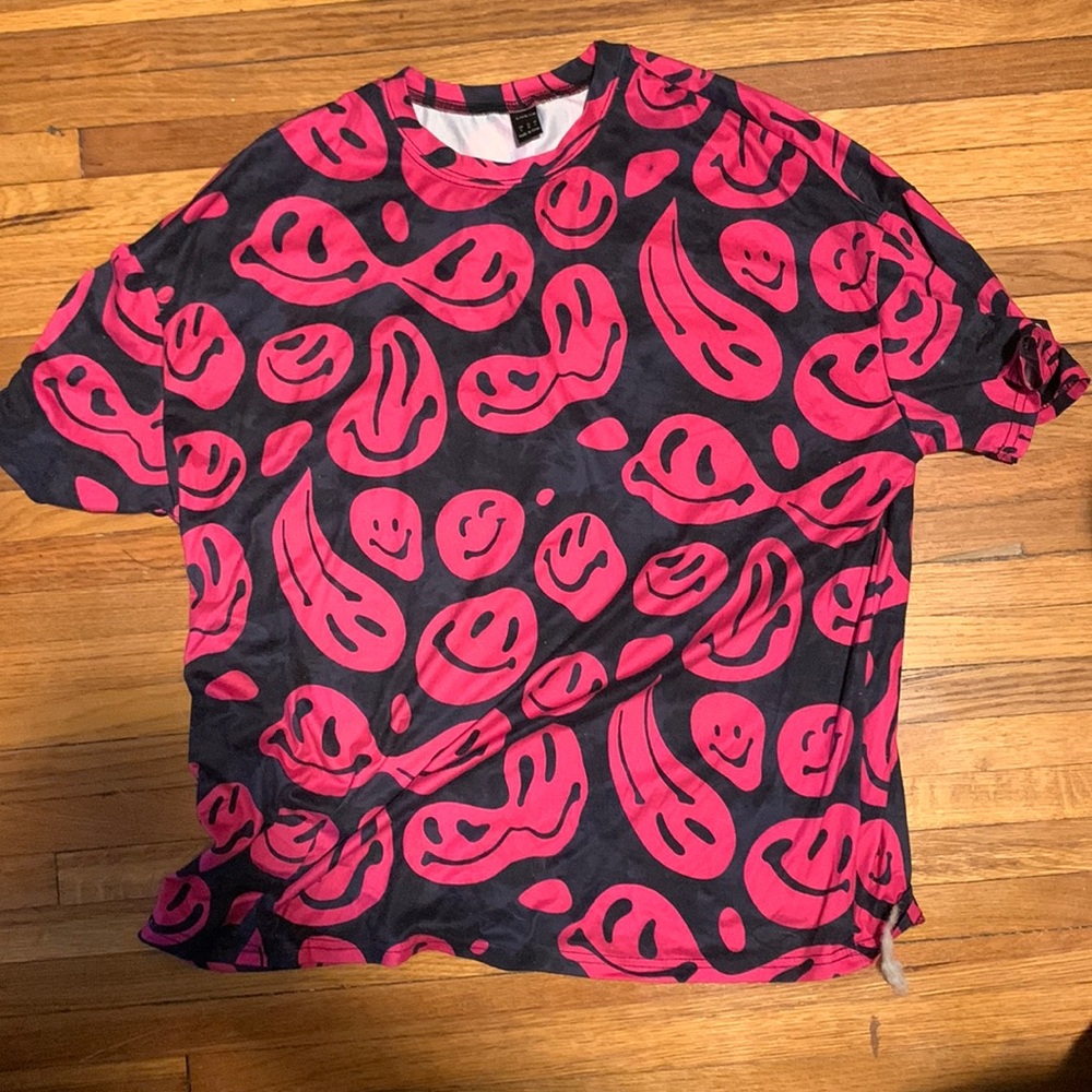 Smiley t shirt